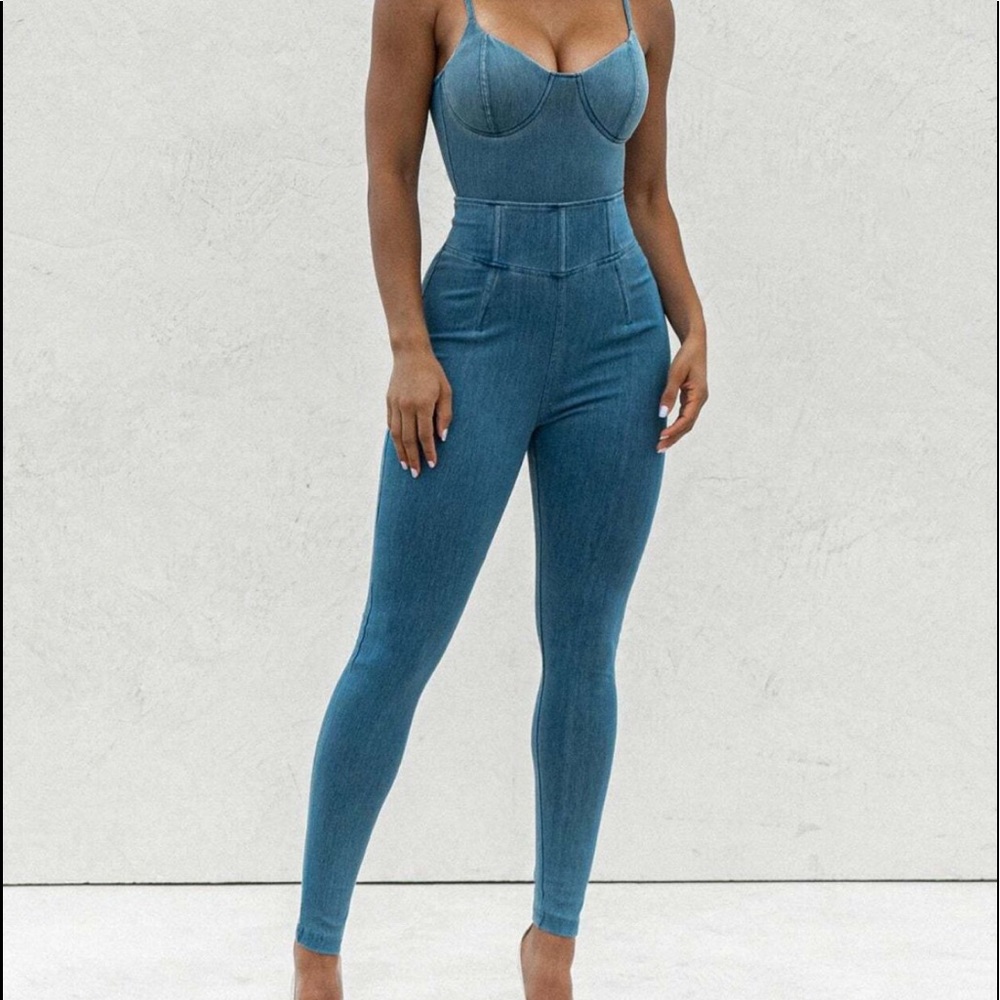 JLUXLABEL Orin Bodysuit matching pants will be listed
